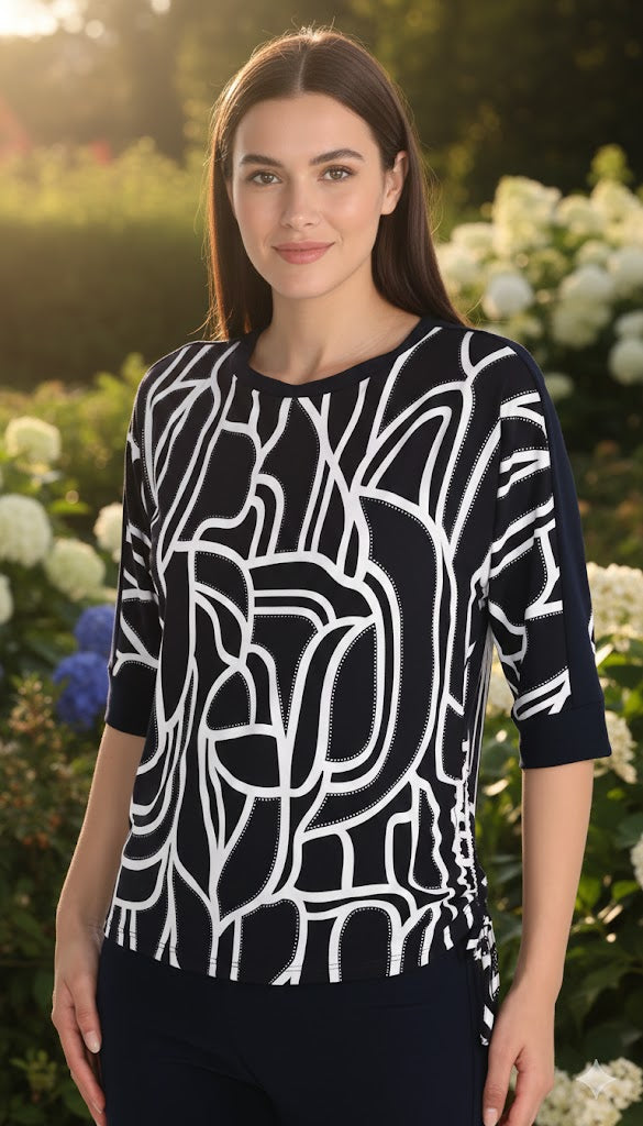 Frank Lyman Navy & White Abstract Side Detail Everyday Top-266114