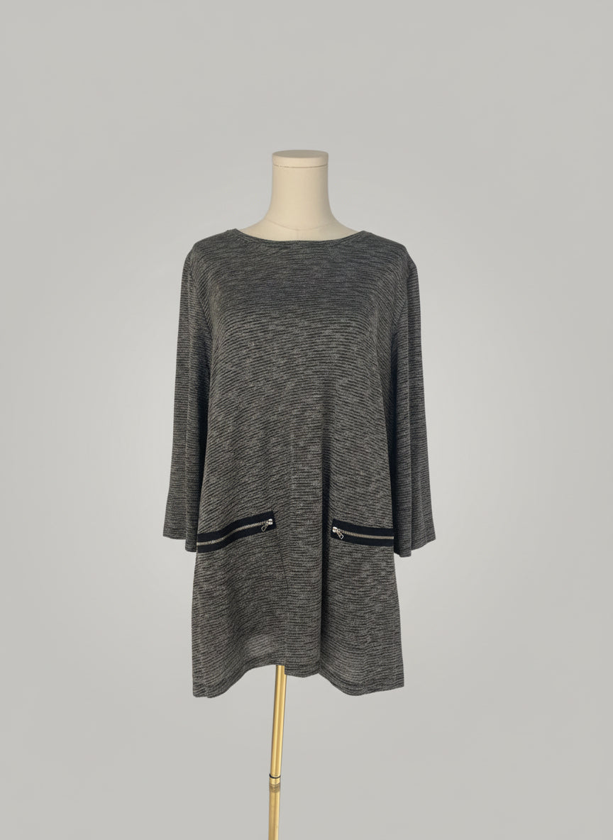 COMFY USA Heather Gray Long Sleeve Tunic with Zipper Pocket Detail-WM745SD