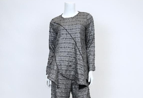 IC Collection Textured Asymmetrical Top-7235T