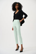 Classic Cropped Pant