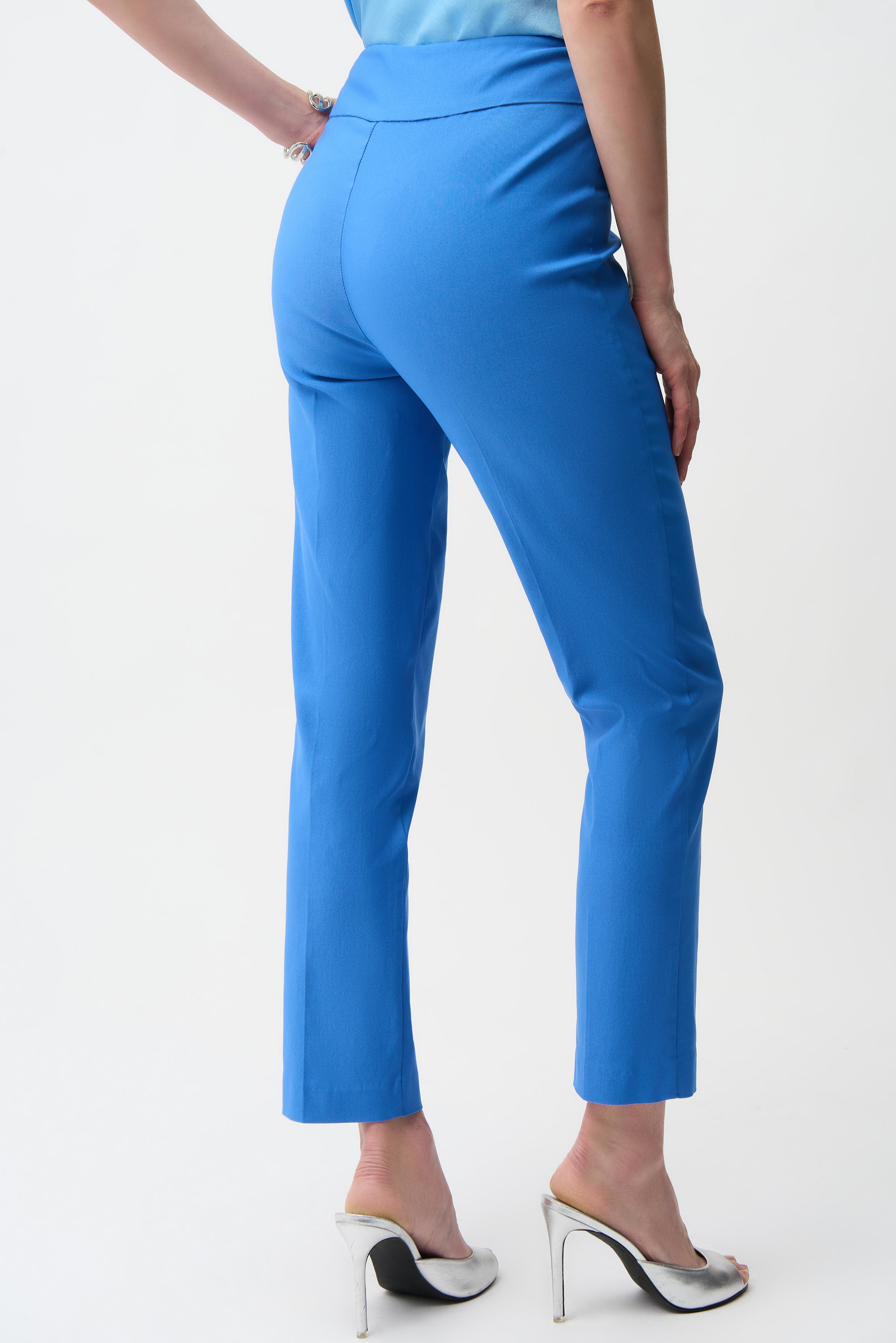 Classic Slim Pants