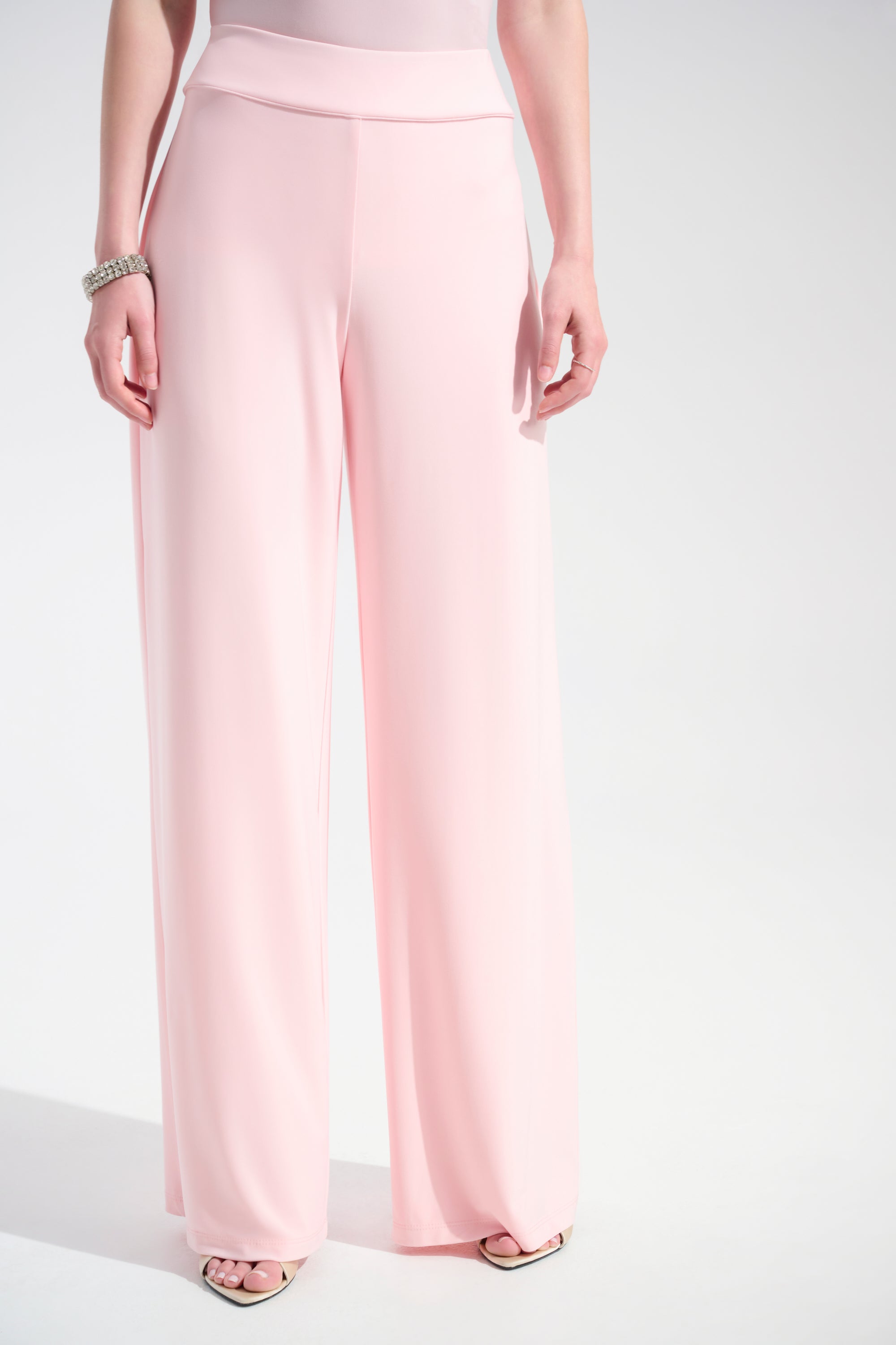 Signature | Wide Leg Pants