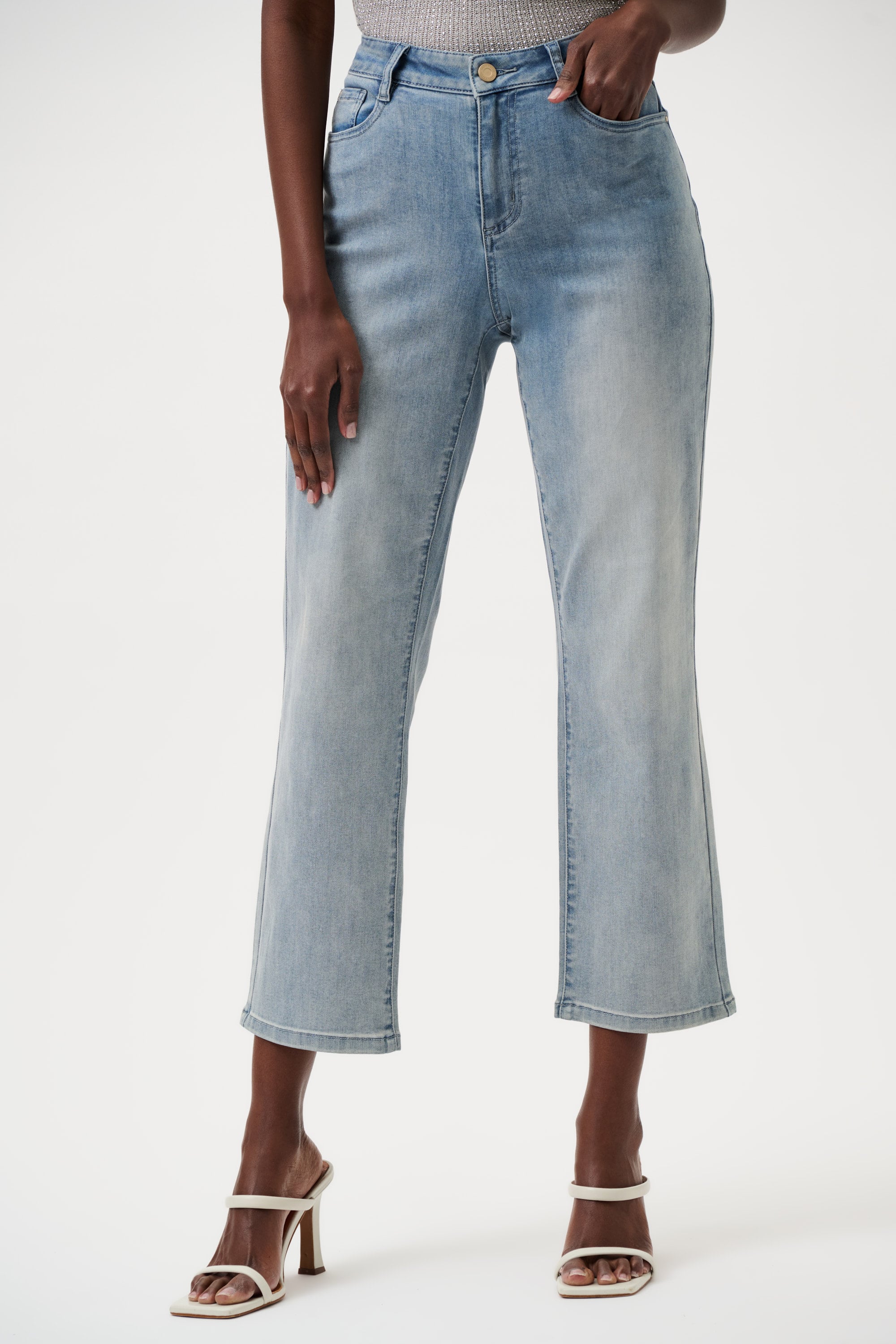 Margot | Classic Straight Leg Stretch Jeans
