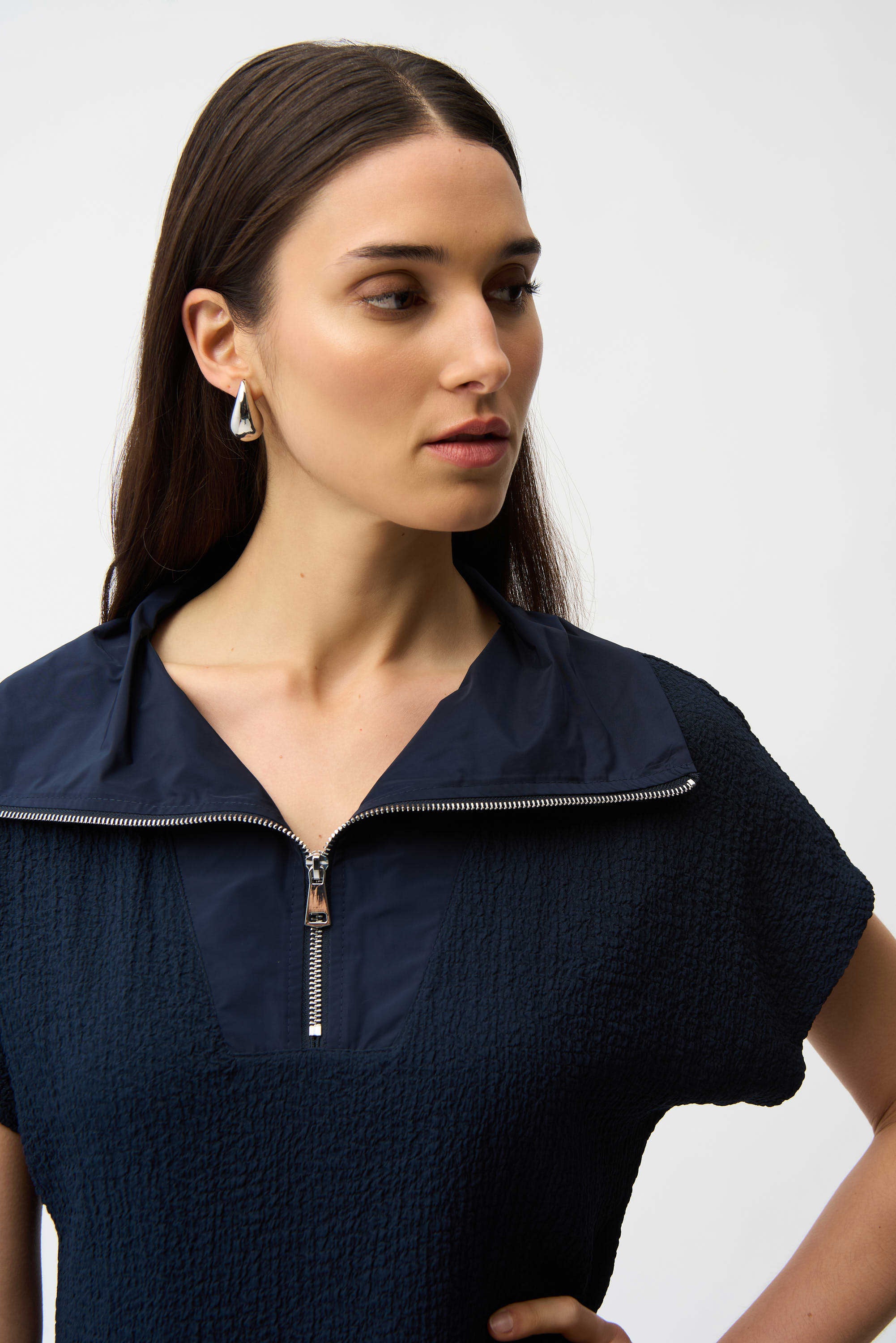 Joseph Ribkoff Seersucker Boxy Top With Memory Collar-261017