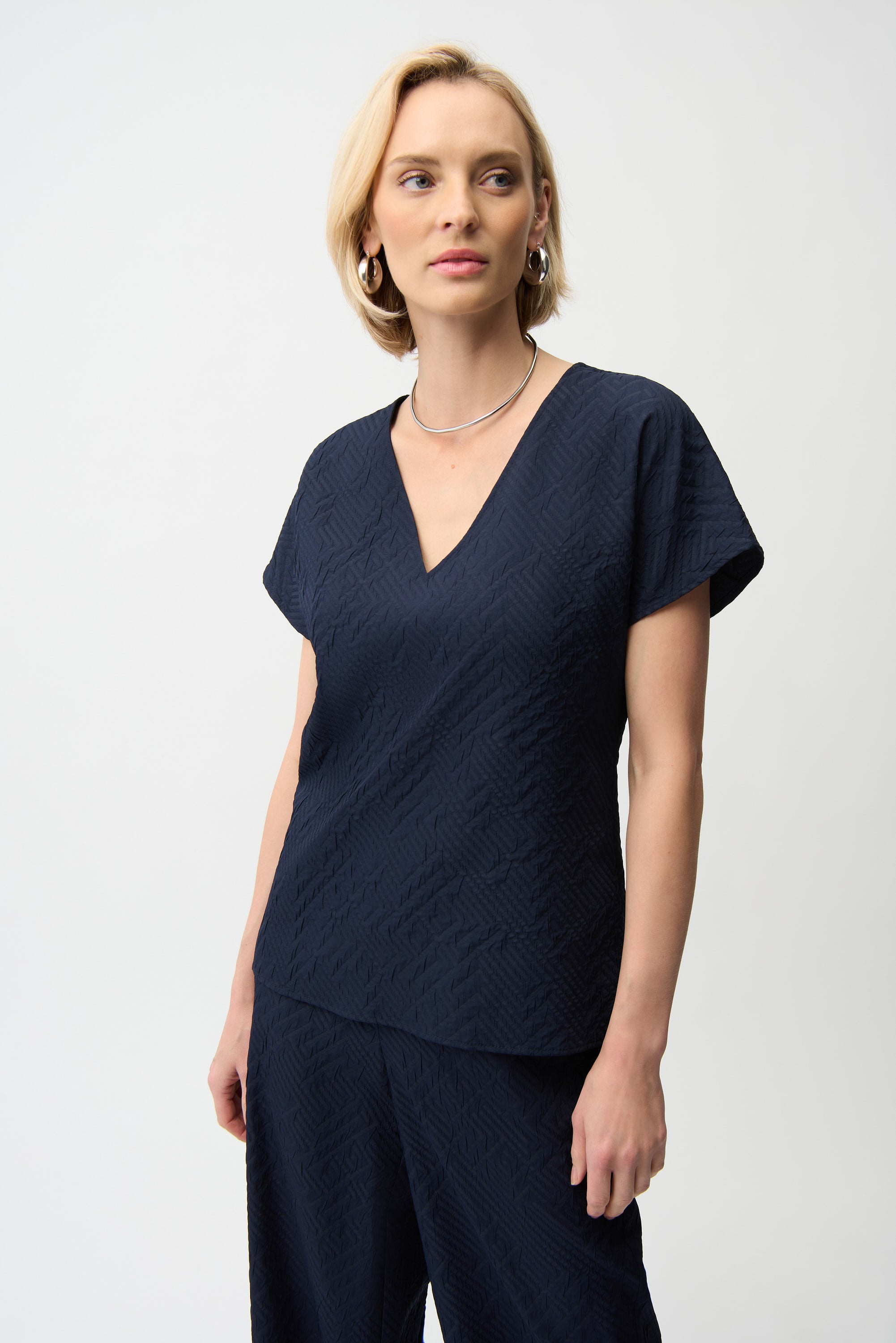 Geometric Textured Jacquard Top With V-neckline