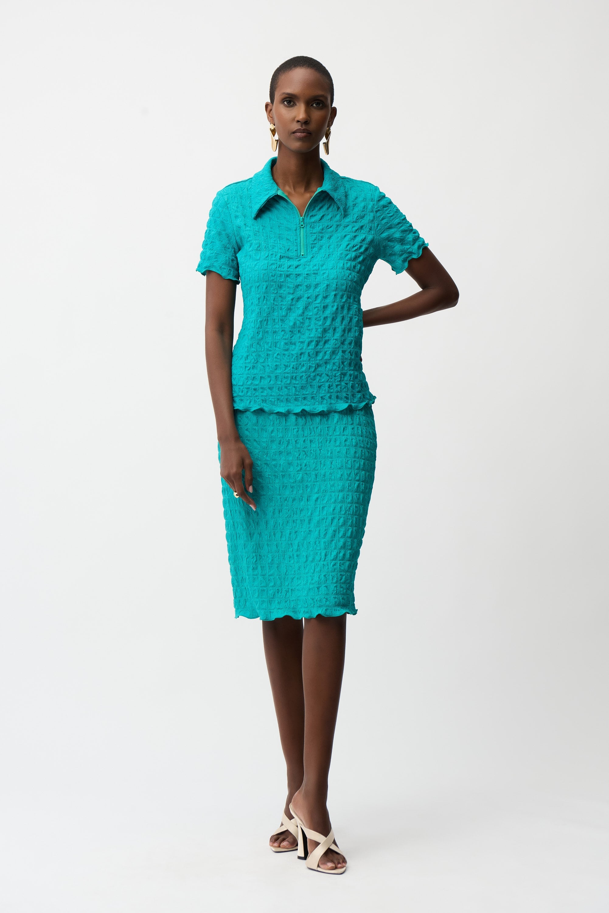 Textured Knit Fitted Top With Zipped Neckline