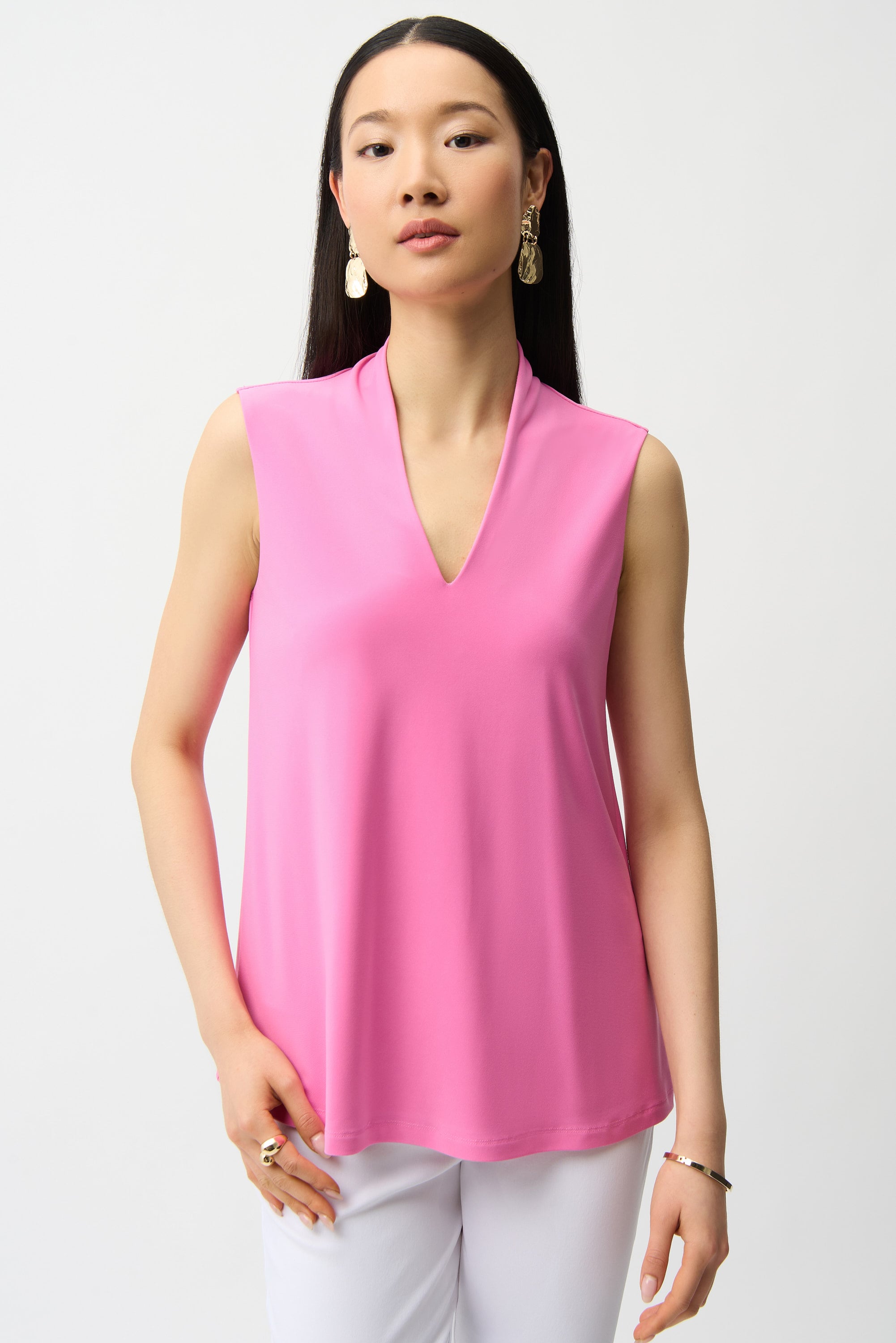 Silky Knit Sleeveless Trapeze Top With V-necklineline
