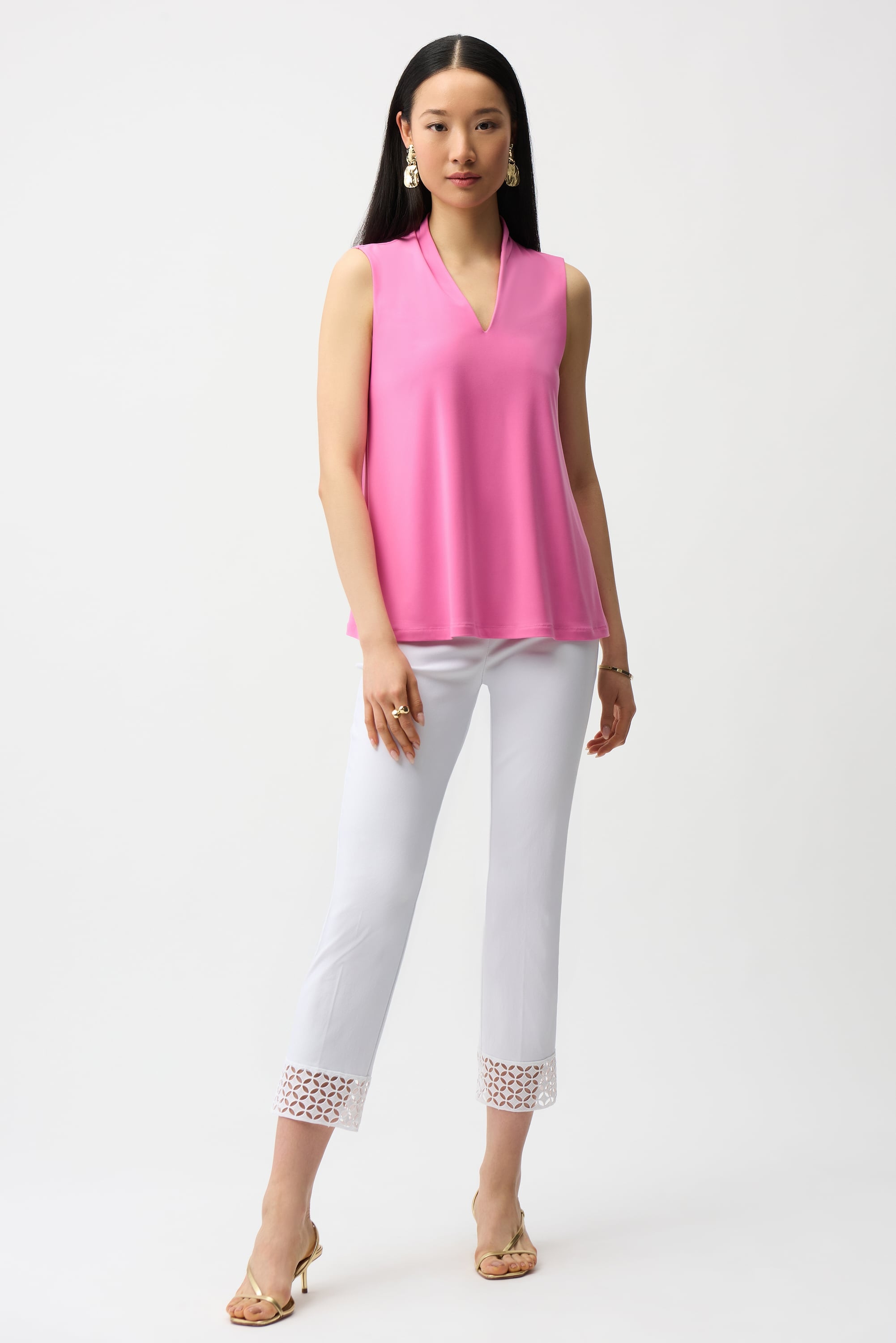Silky Knit Sleeveless Trapeze Top With V-necklineline