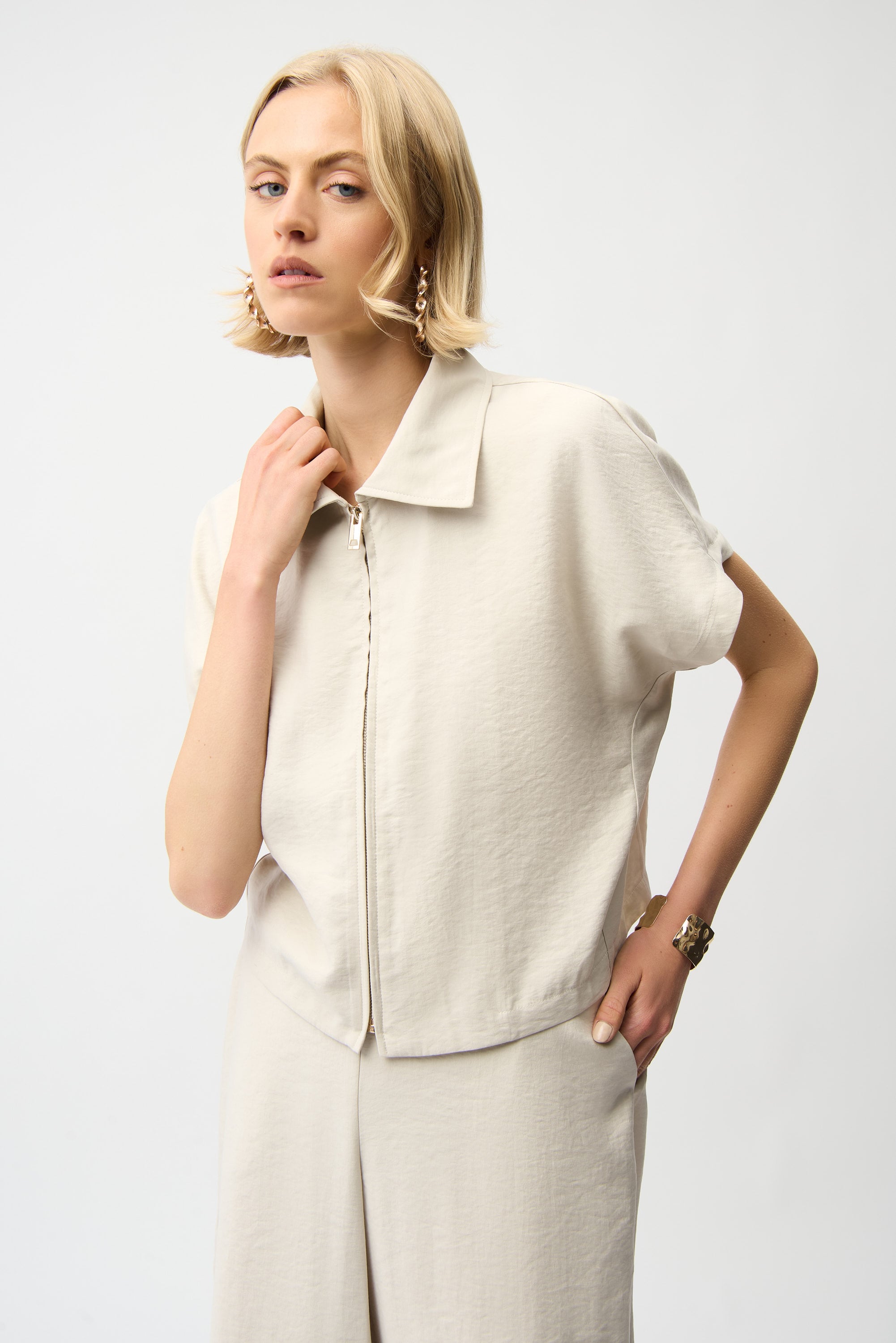 Recycled Textured Woven Boxy Jacket With Zipper Front