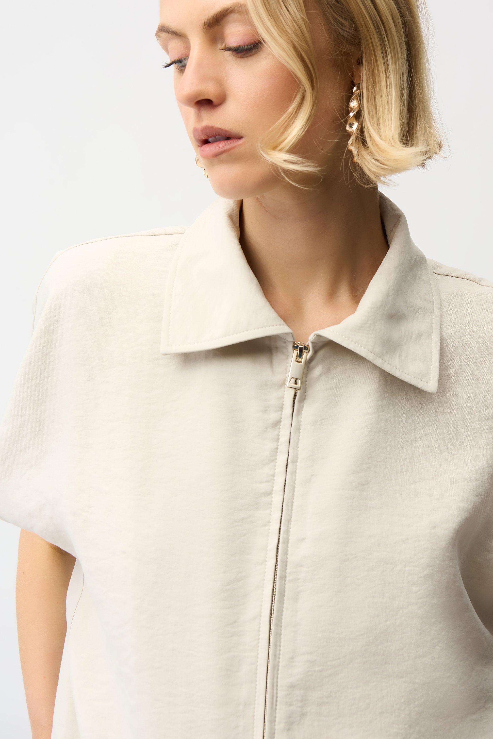 Recycled Textured Woven Boxy Jacket With Zipper Front
