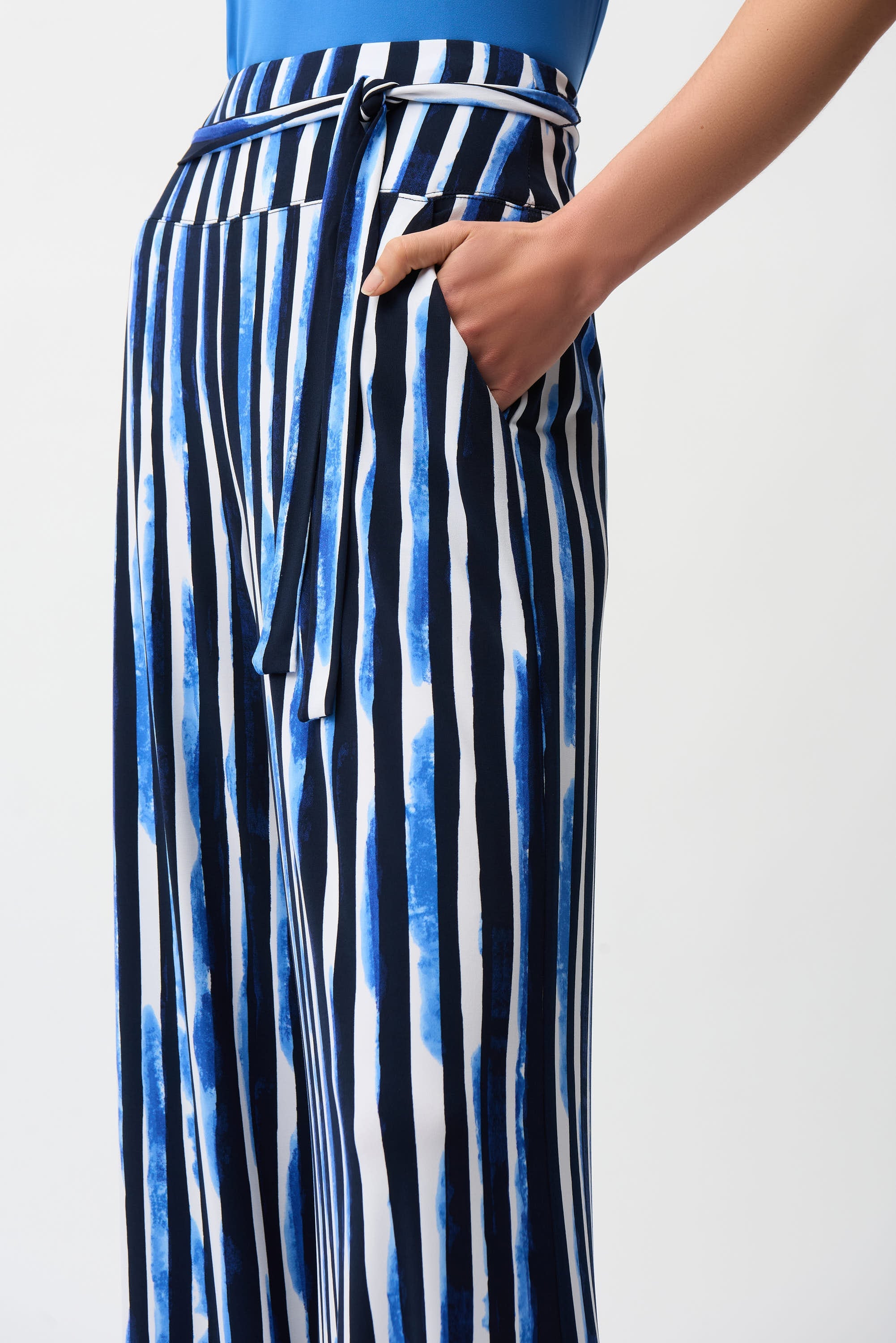Silky Knit Stripe Print Wide Leg Pull-On Pants