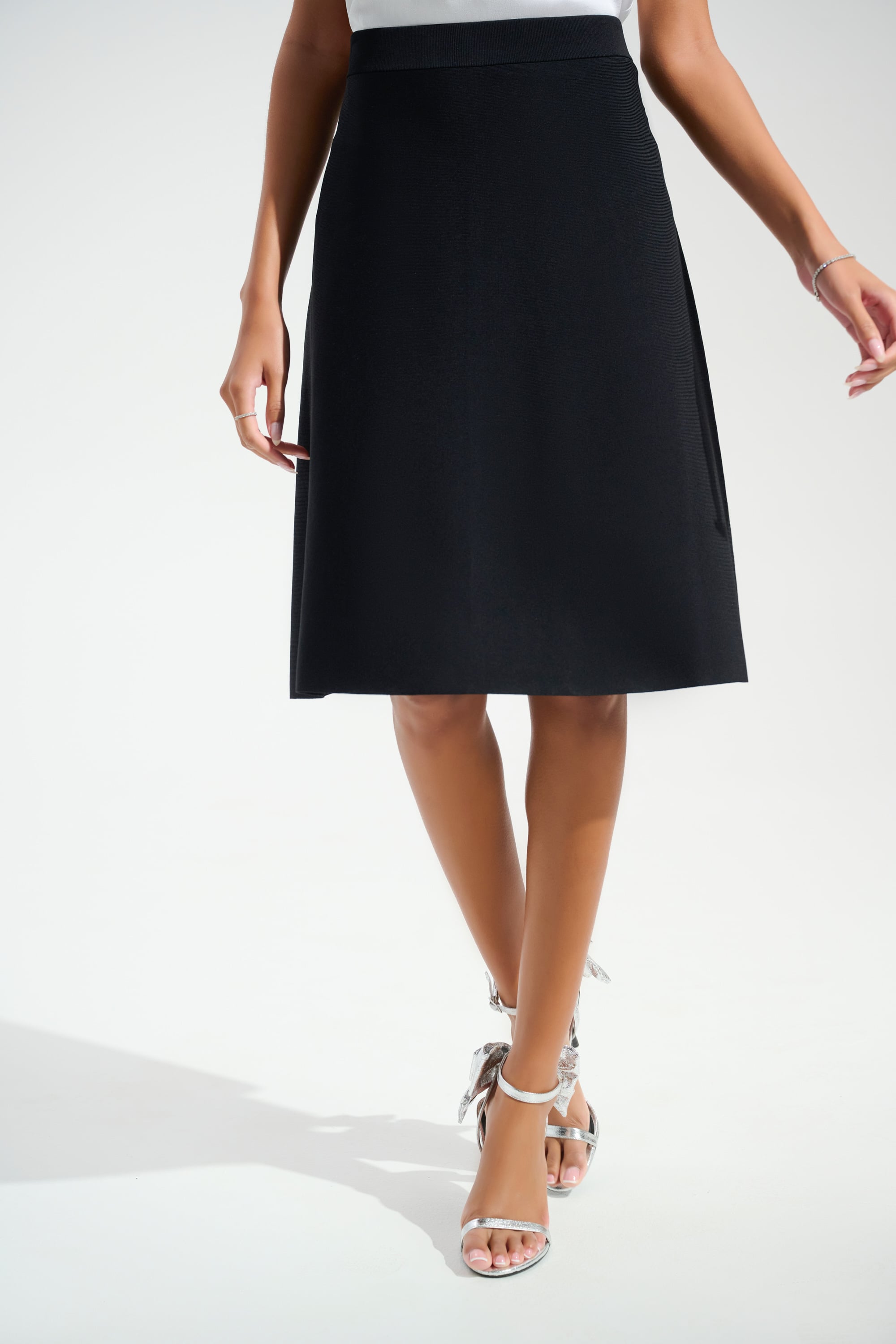 Signature | Viscose Sweaterknit A-Line Skirt