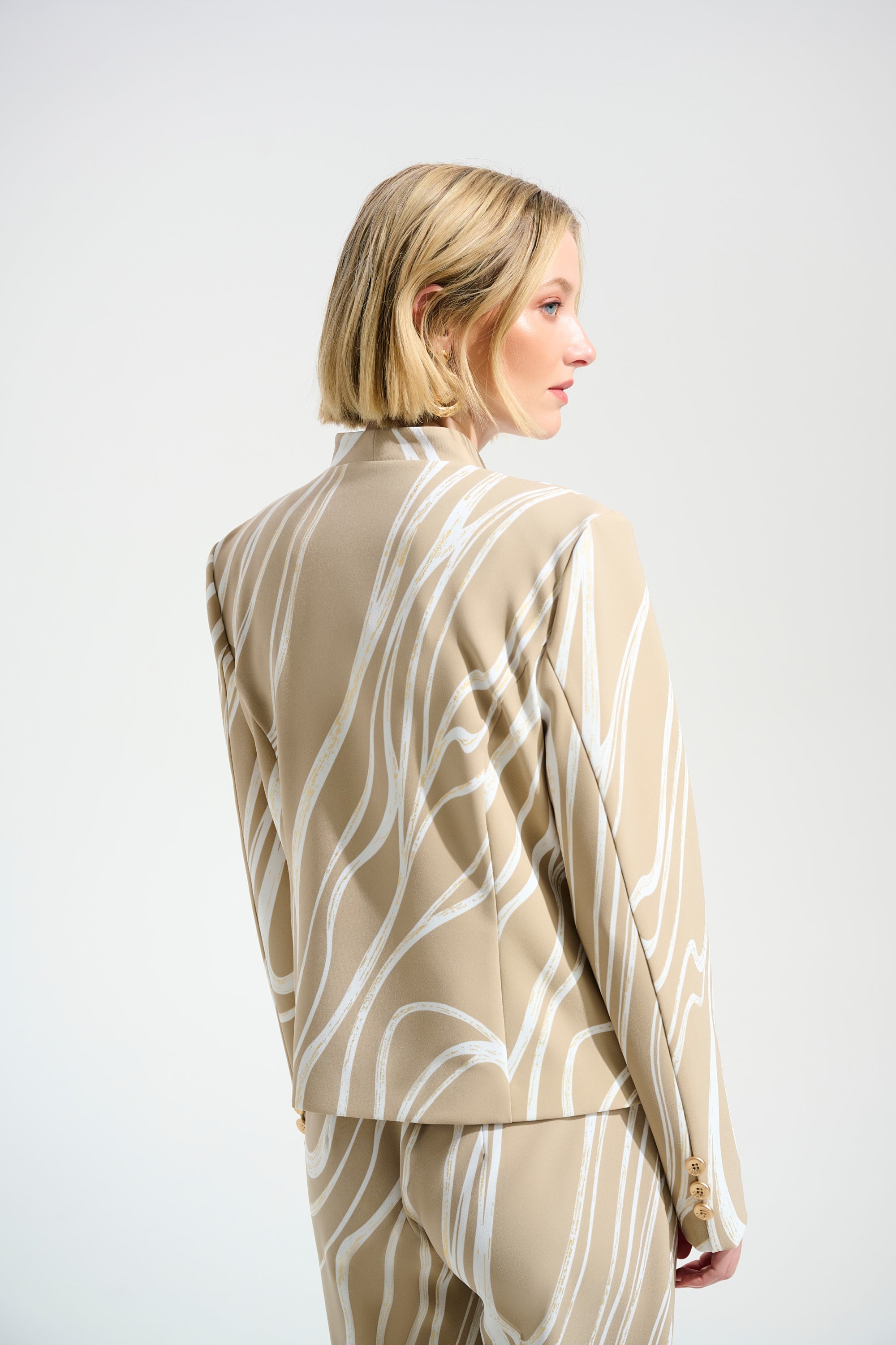 Signature | Lux Twill Foiled Abstract Print Fitted Jacket With Statement Button