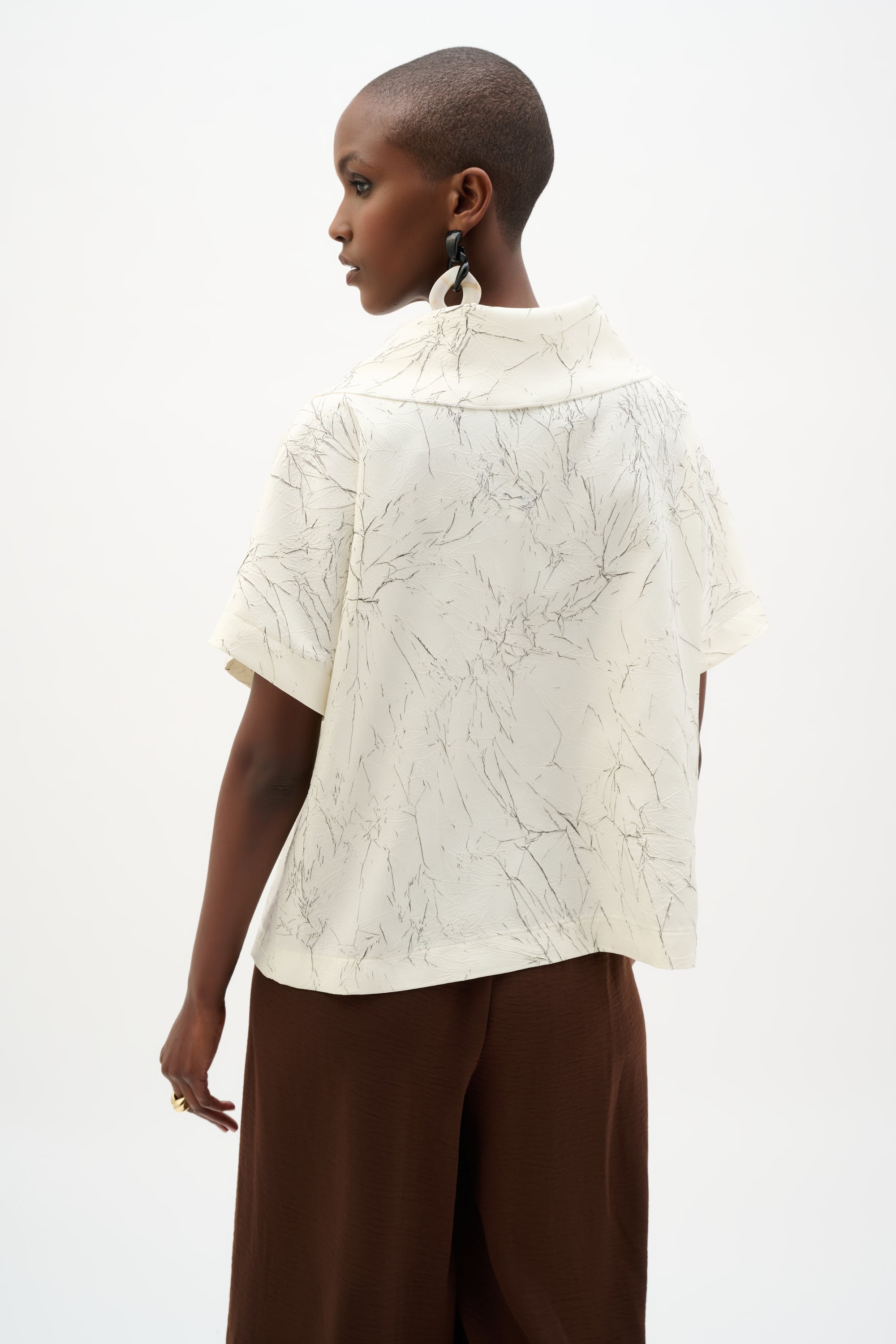 Novelty Abstract Print Boxy Top With Cowl Collar