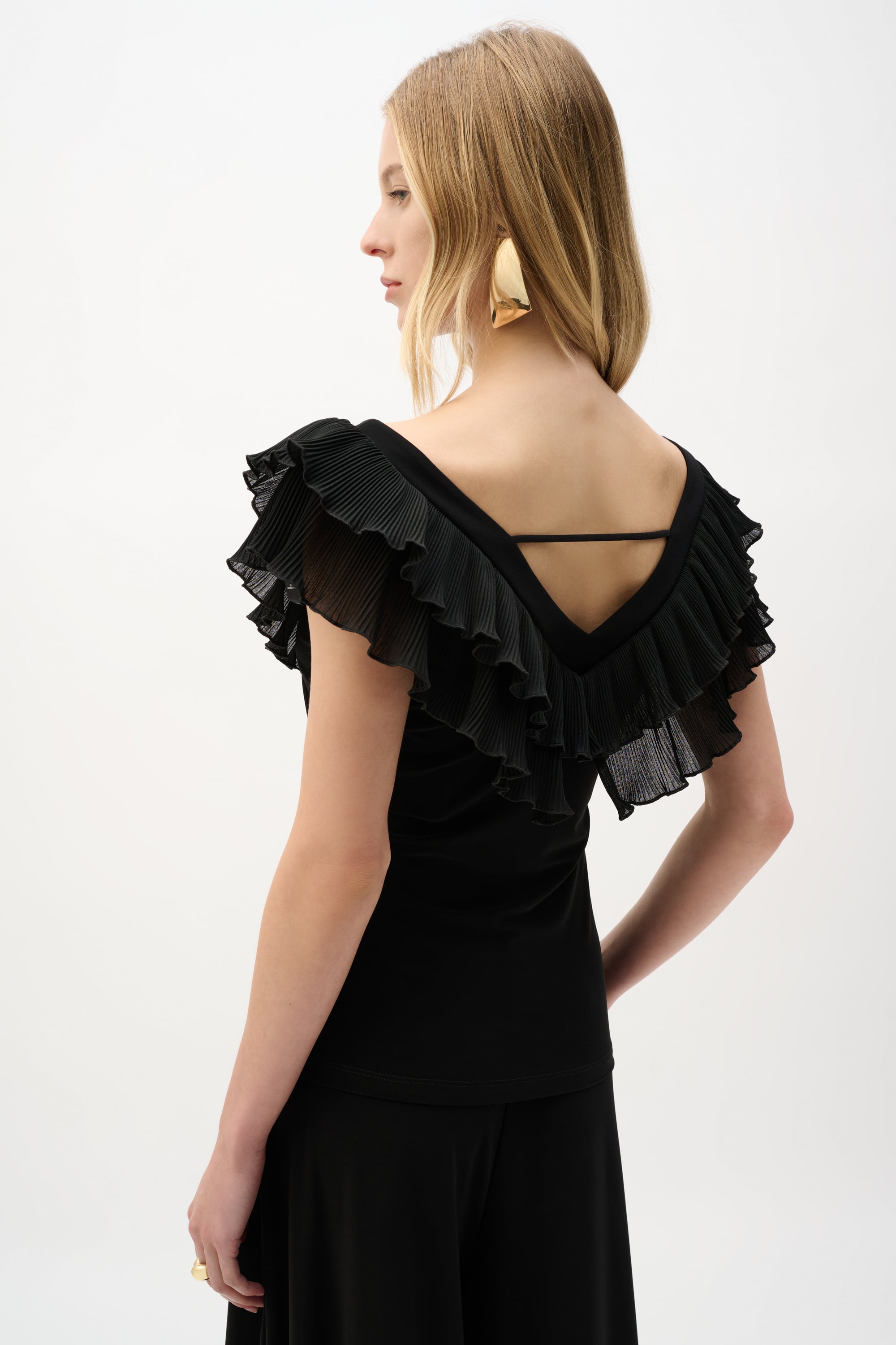 Silky Knit And Georgette Fitted Top With Pleats
