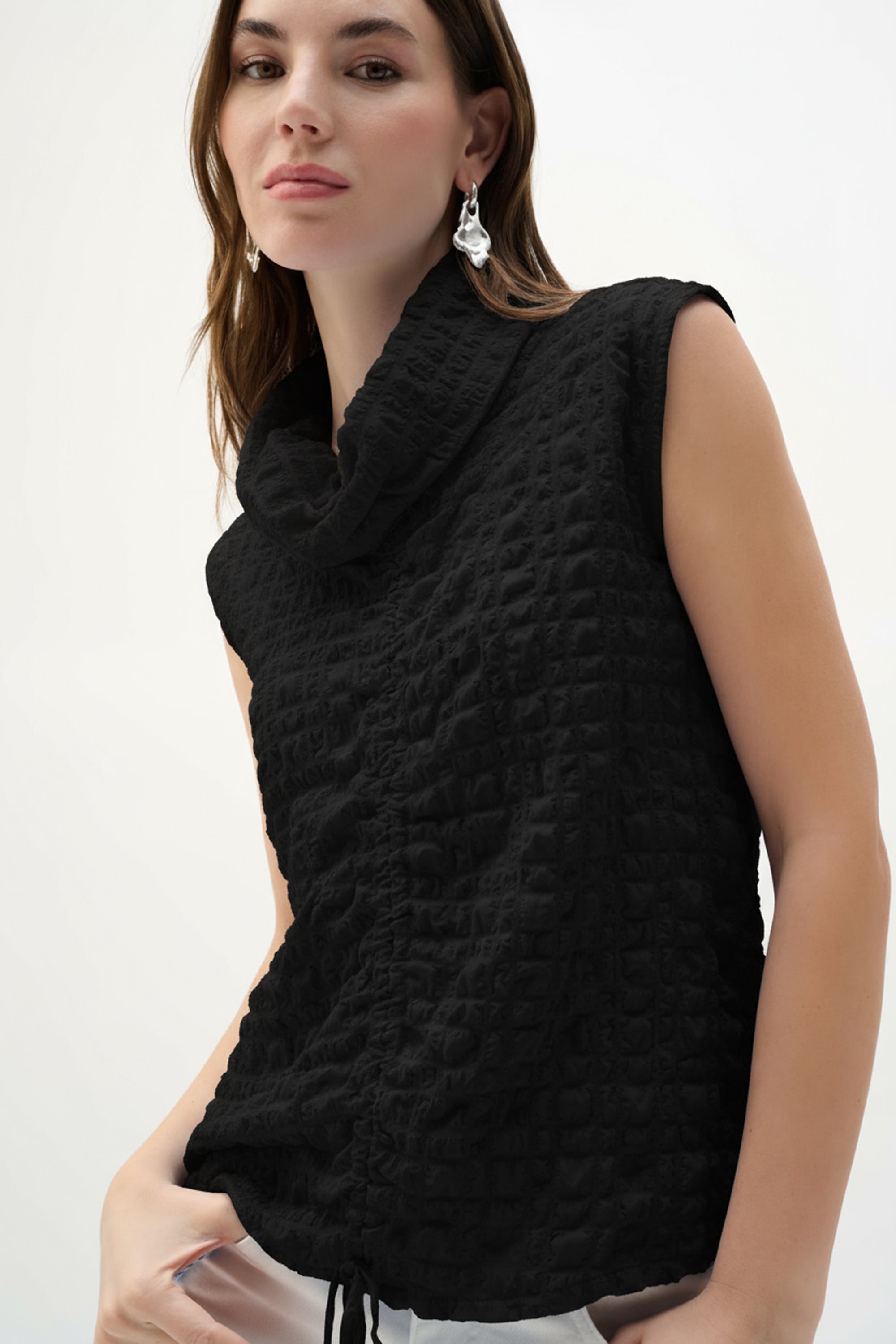 Bubble Jacquard Straight Top With Cowl Collar
