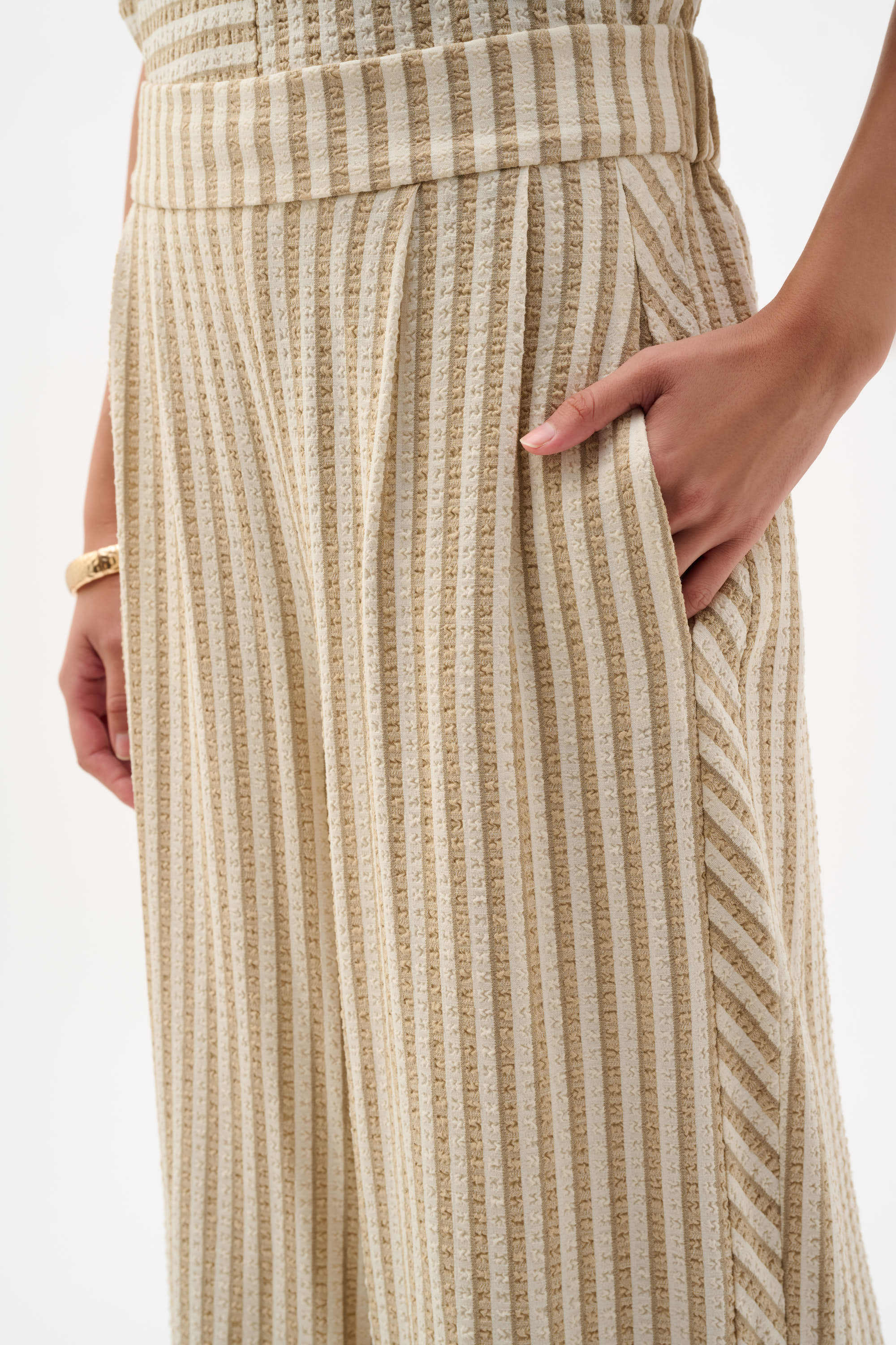 Woven Stripe Wide Leg Pull-On Pants