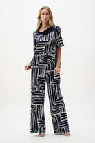 Seersucker And Georgette Abstract Print Straight Top