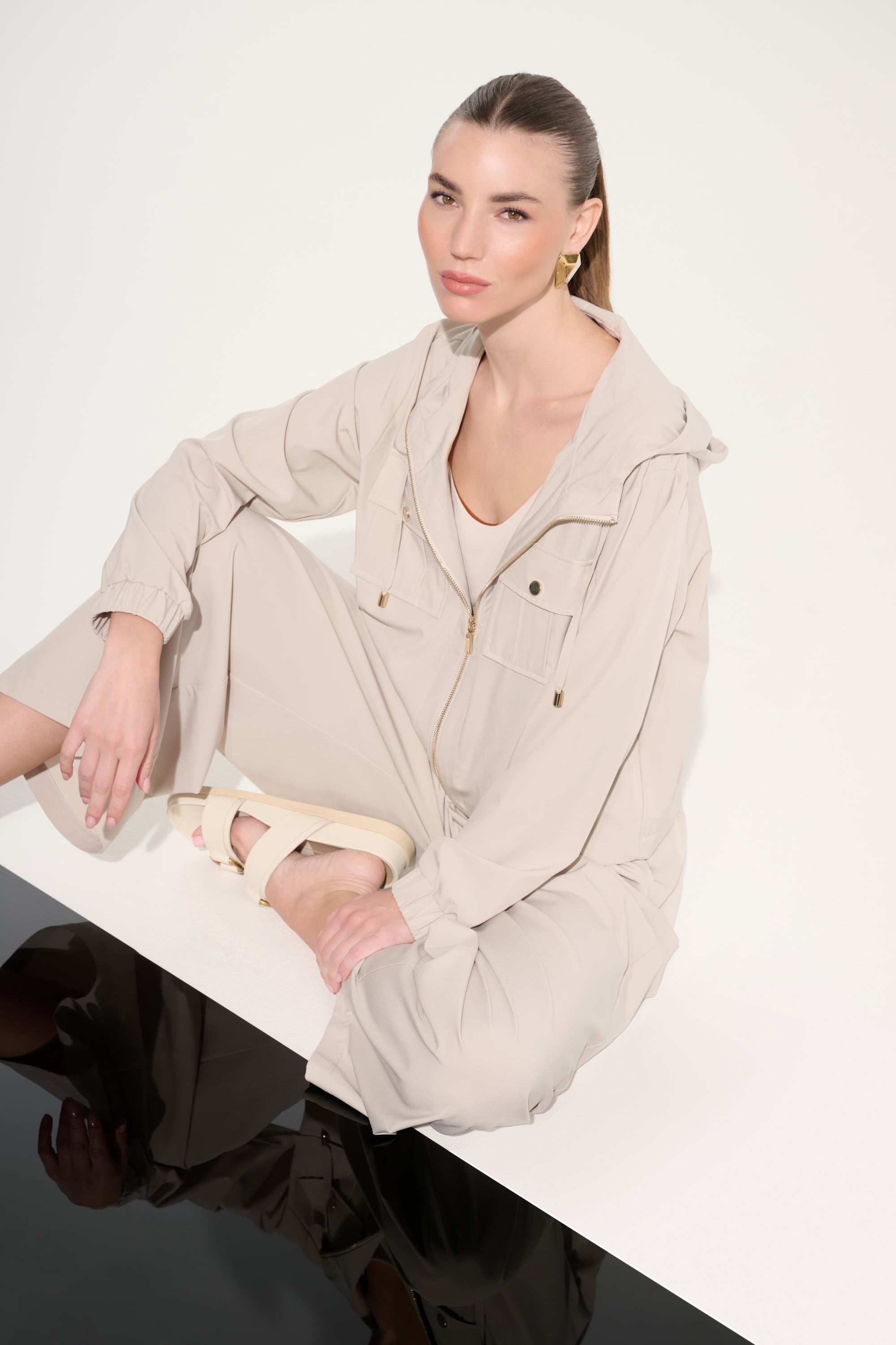 Stretch Woven Hooded Boxy Utility Jacket