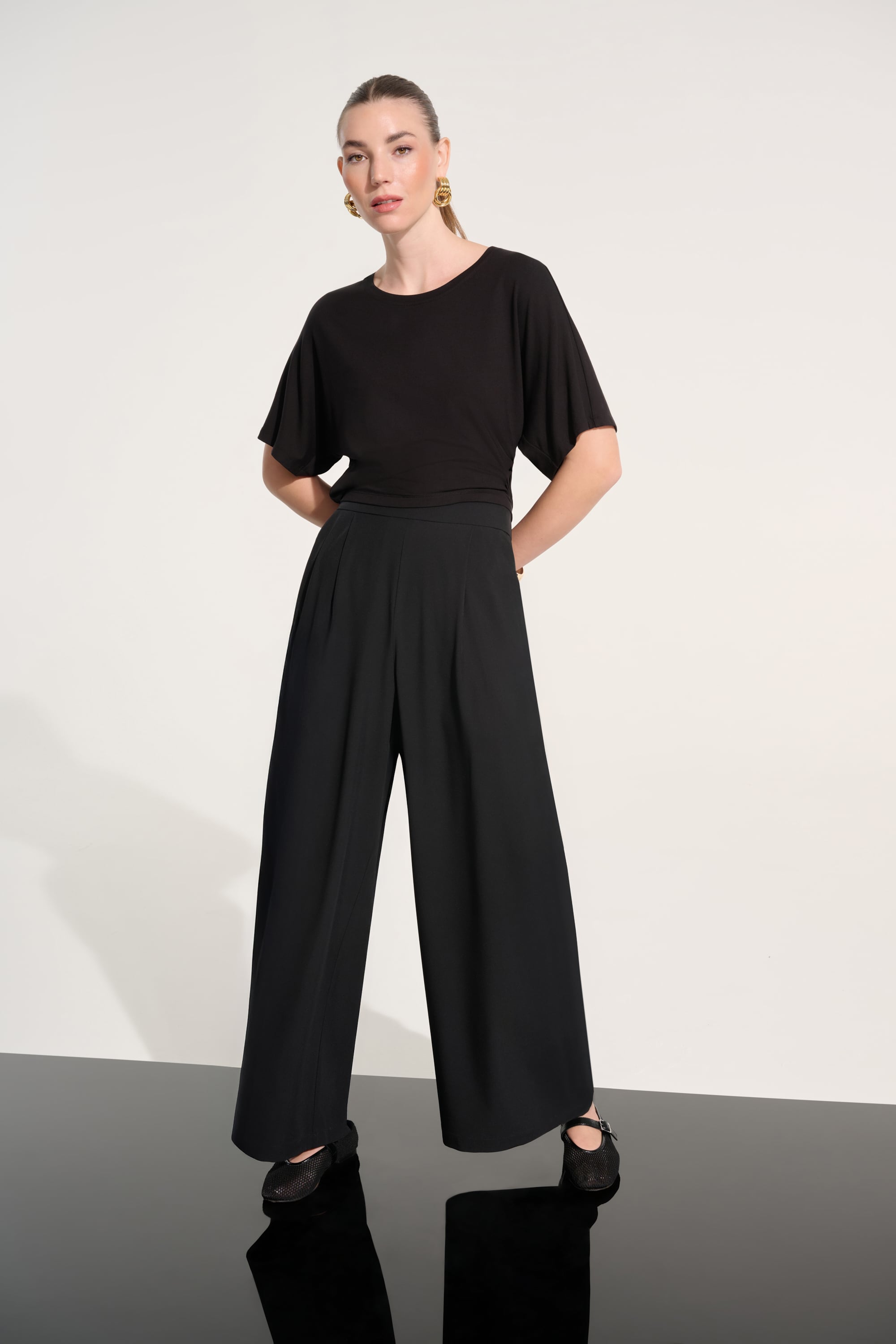 Stretch Woven Pull-On Wide Leg Pants