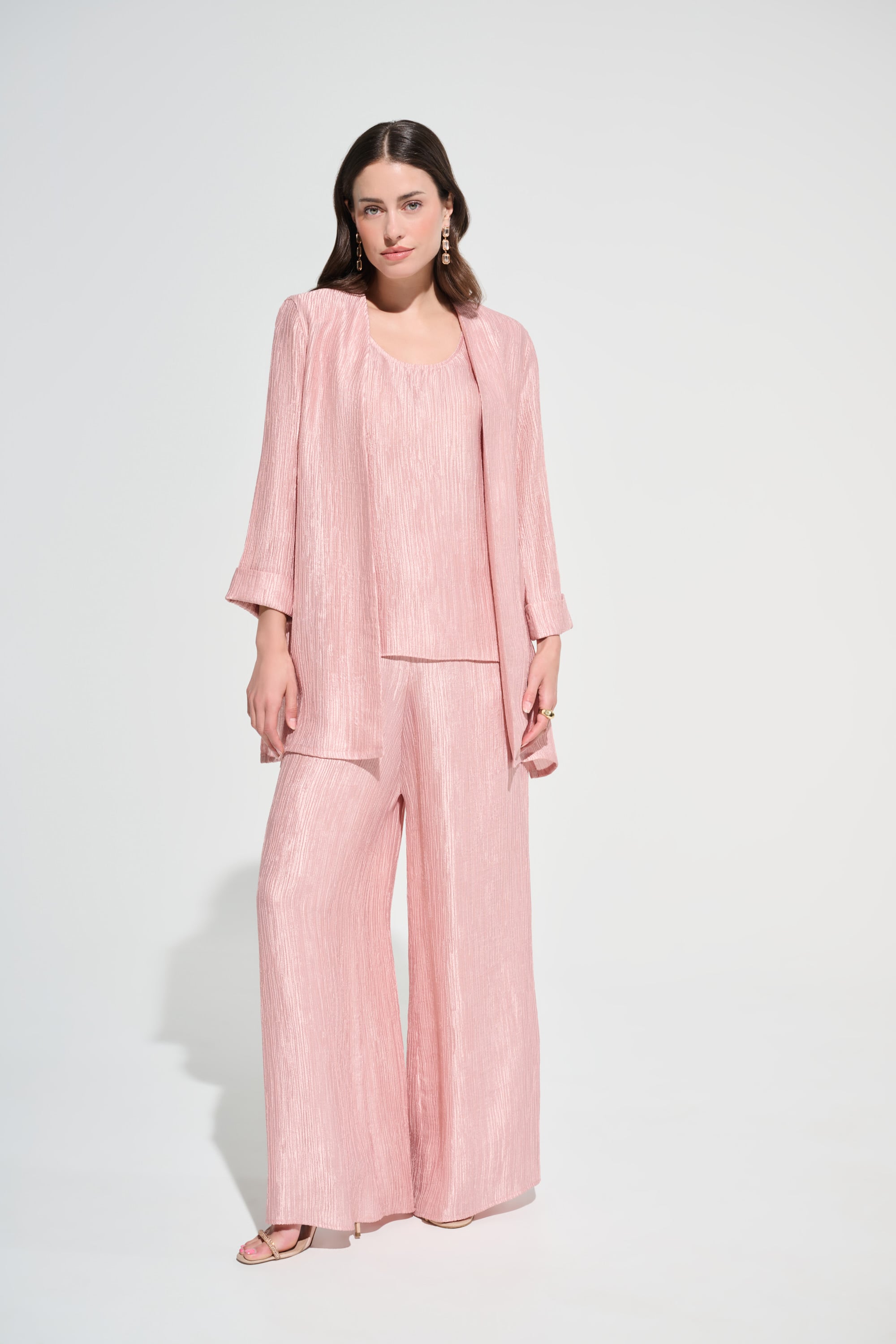 Signature | Crinkle Jacquard Pull-On Wide Leg Pants