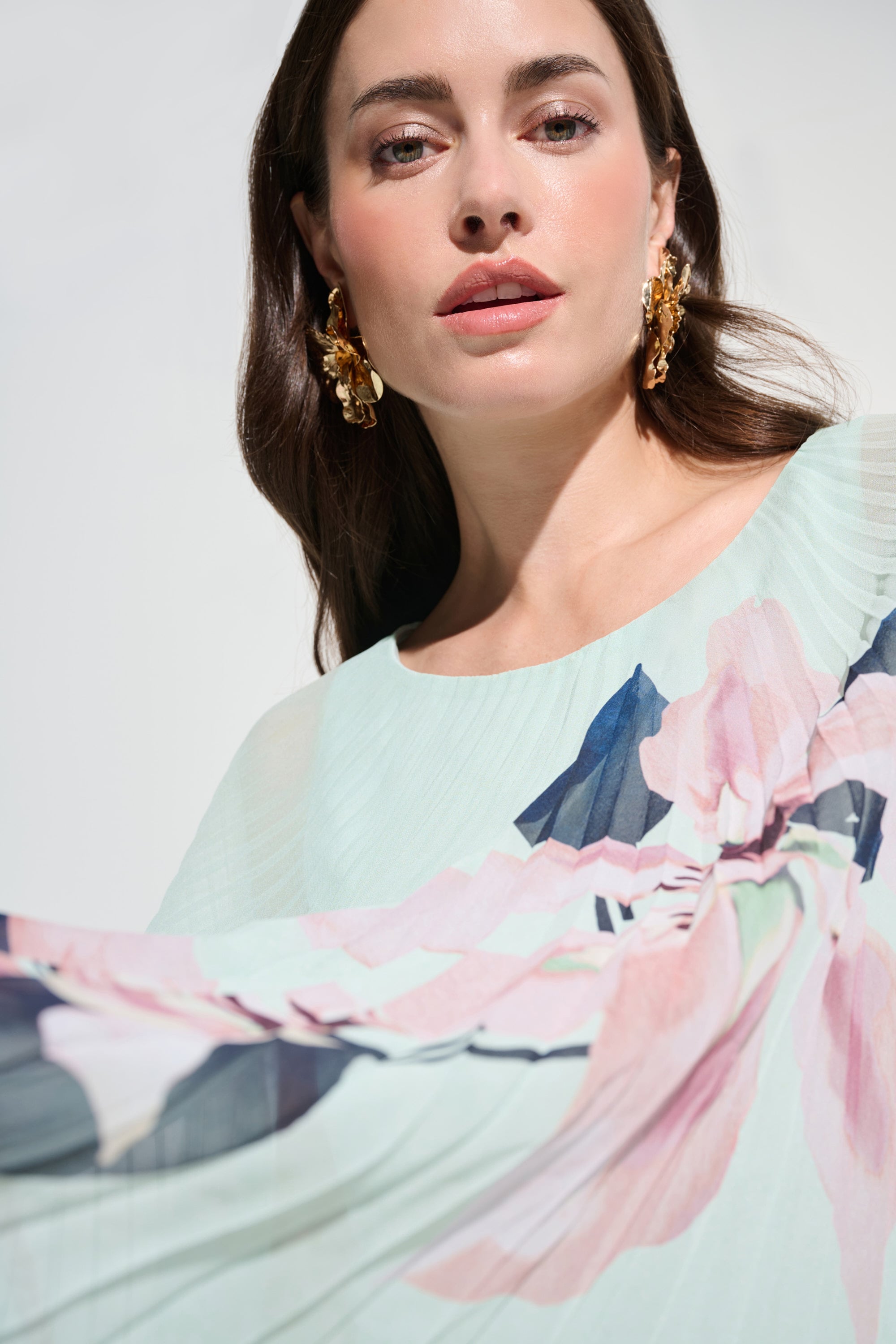 Signature | Chiffon Floral Print Pleated Poncho Top