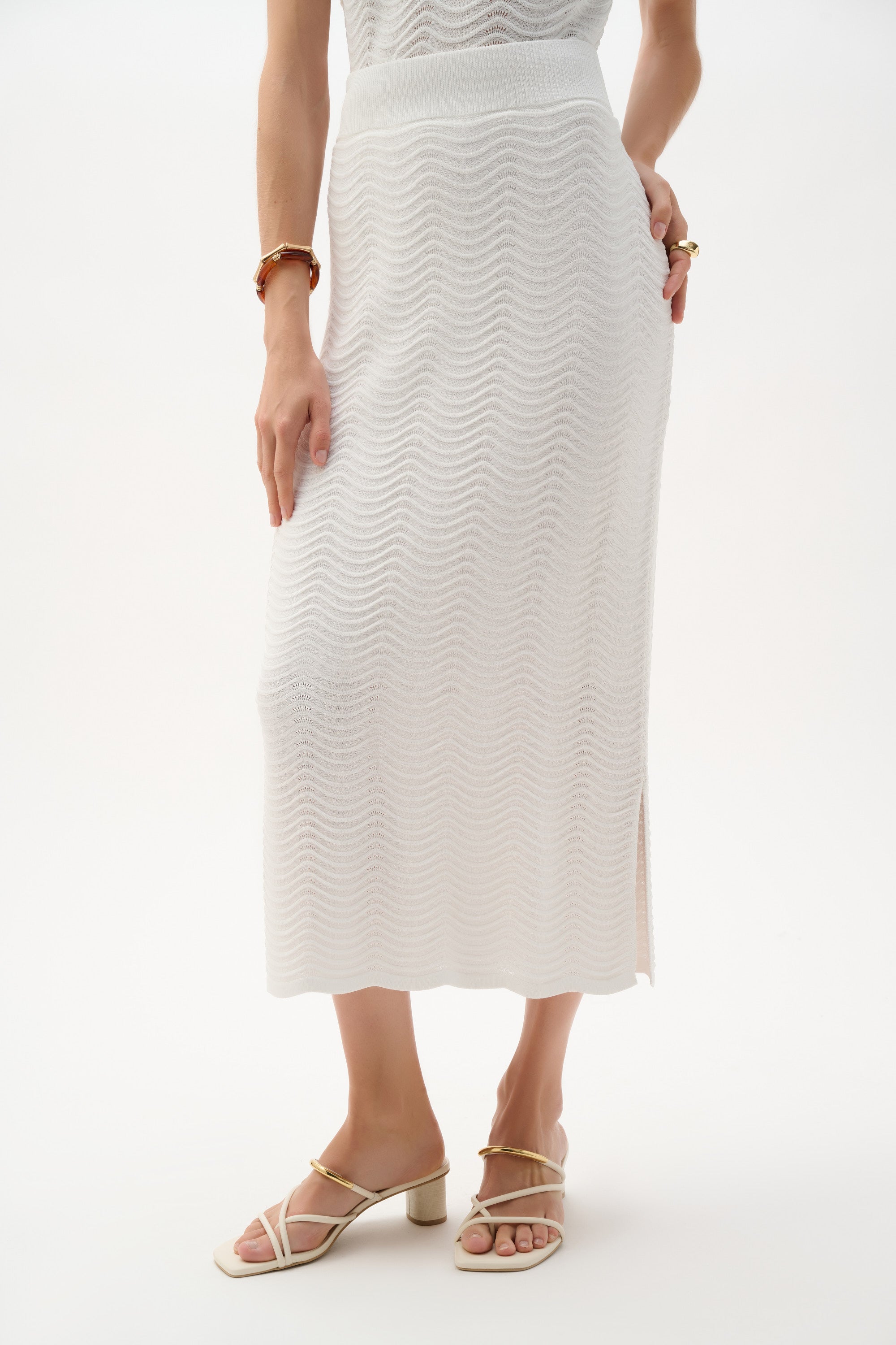 Textured Viscose Sweater Knit Pencil Skirt