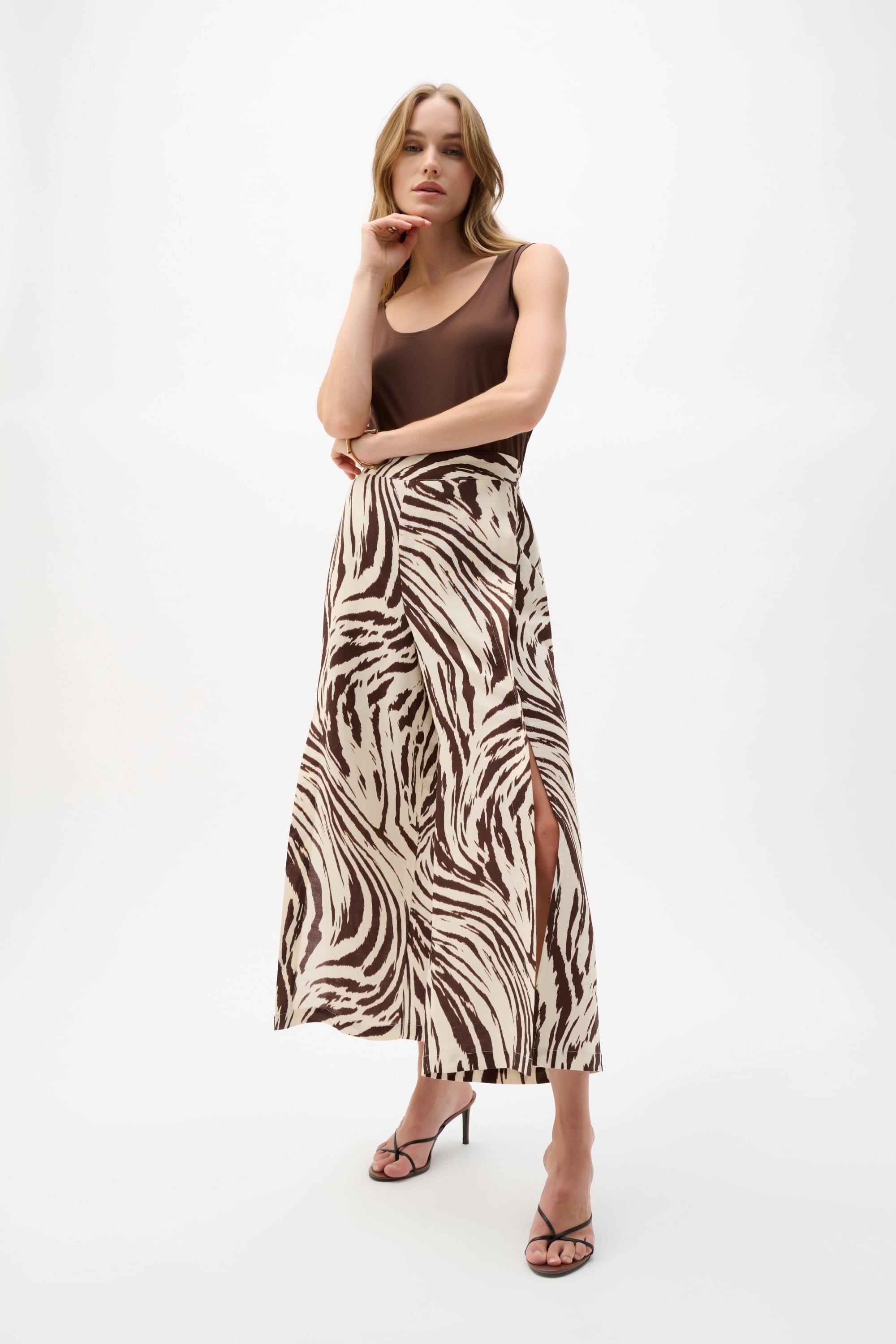 Linen Blend Animal Print Culotte Pants With Pleats