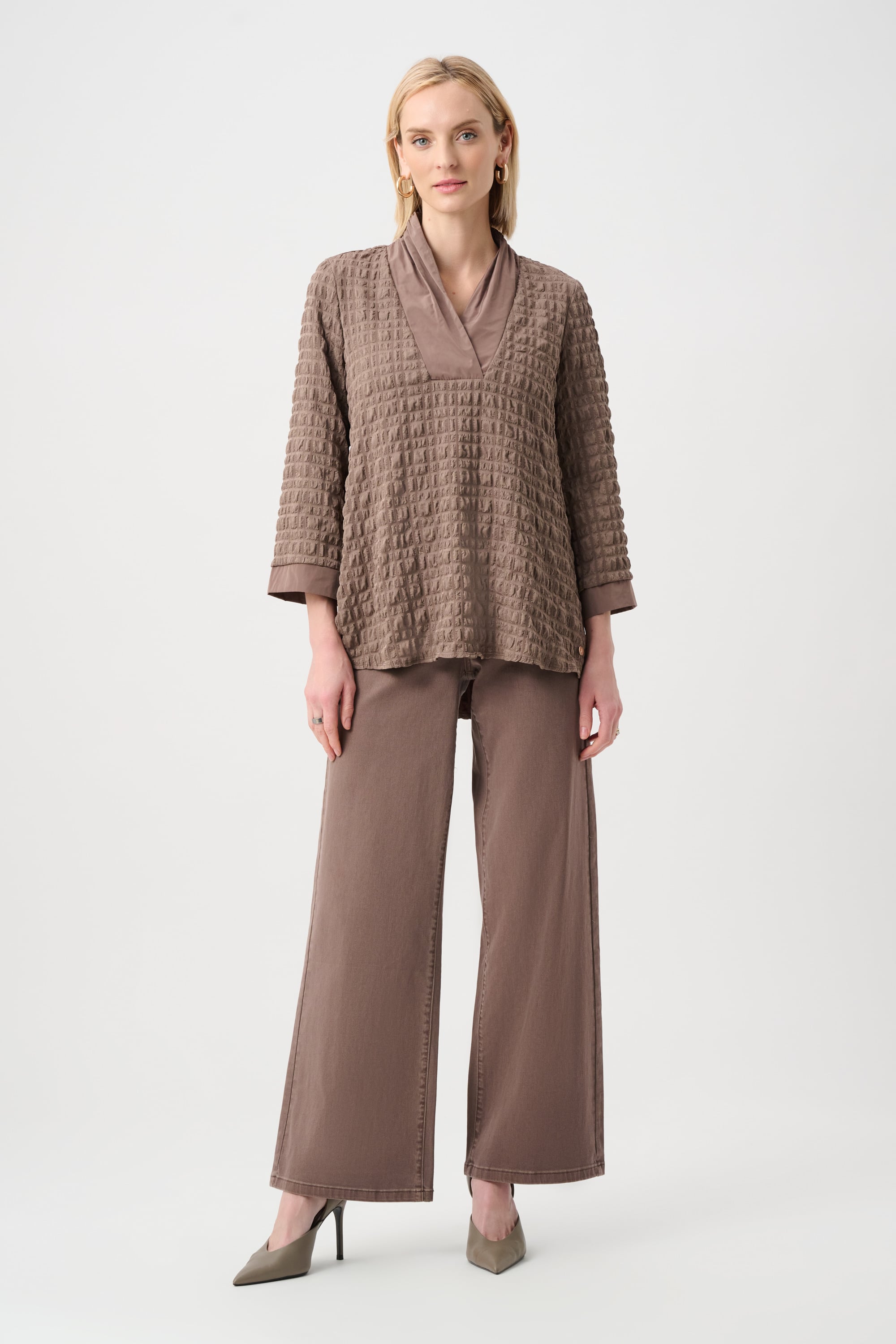 Bubble Jacquard & Memory Straight Top