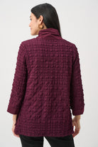 Bubble Jacquard & Memory Straight Top
