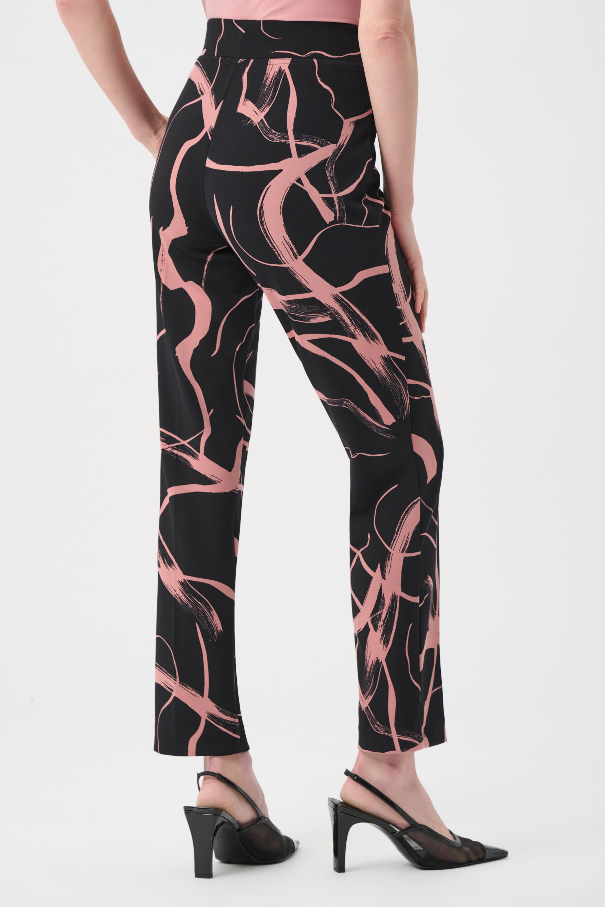 Silky Knit Abstract Print Straight Pull-On Pant