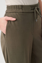 Scuba Crepe Straight Pull-On Pants