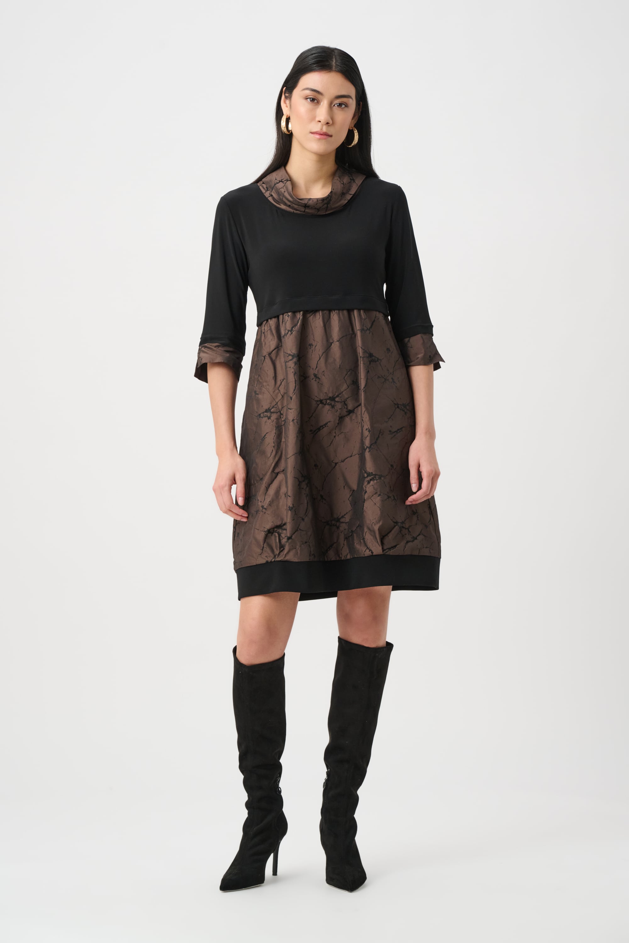 Jacquard Memory & Silky Knit cocoon Dress