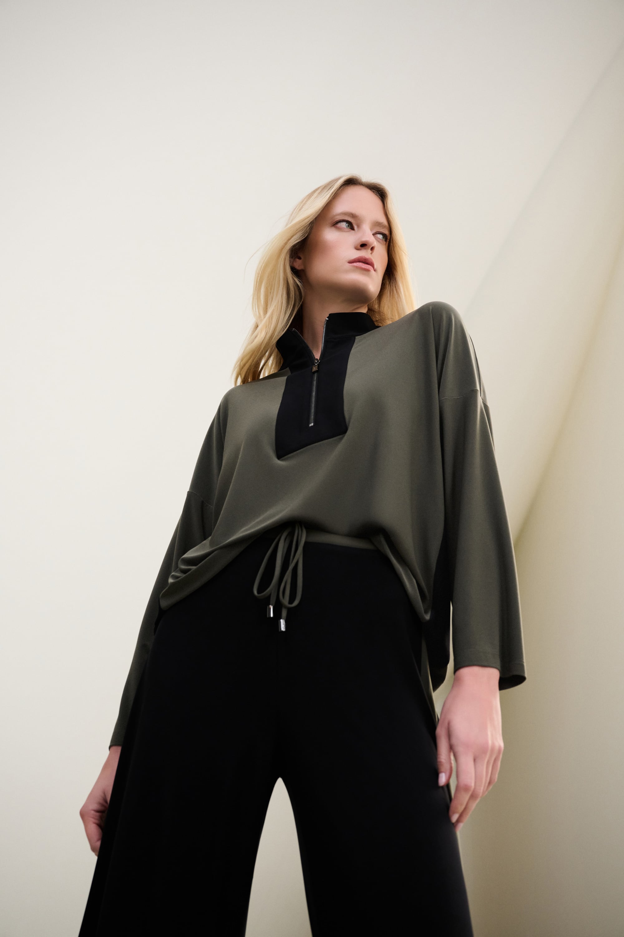 Silky Knit Color Block Straight Top